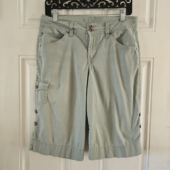 Bandolino Women’s Cargo Bermuda Shorts Sz 6 Green Button Side Roll Up Utility - Picture 1 of 8